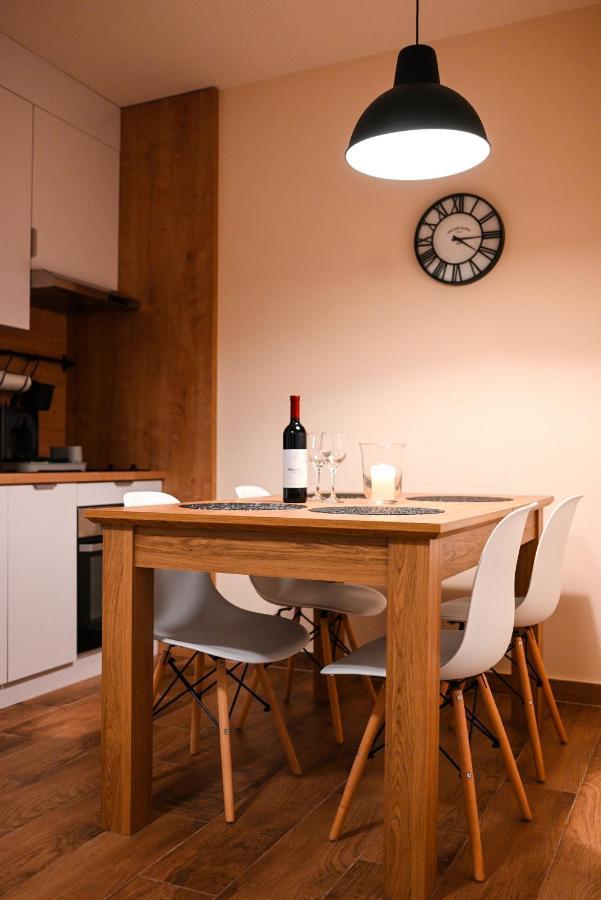Lena Apartman 수보티차 외부 사진