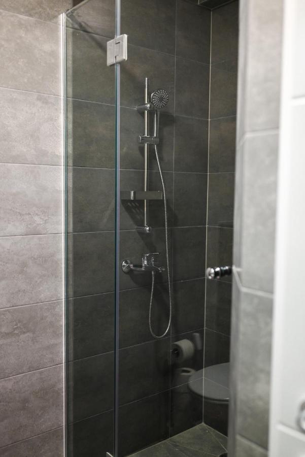 Lena Apartman 수보티차 외부 사진