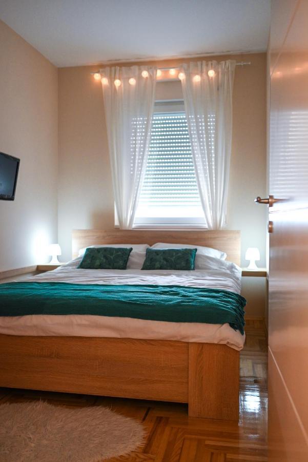 Lena Apartman 수보티차 외부 사진